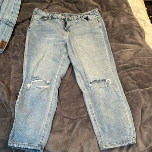 WILD FABLE JEANS darker blue jeans comfortable, cute ripped jeans
